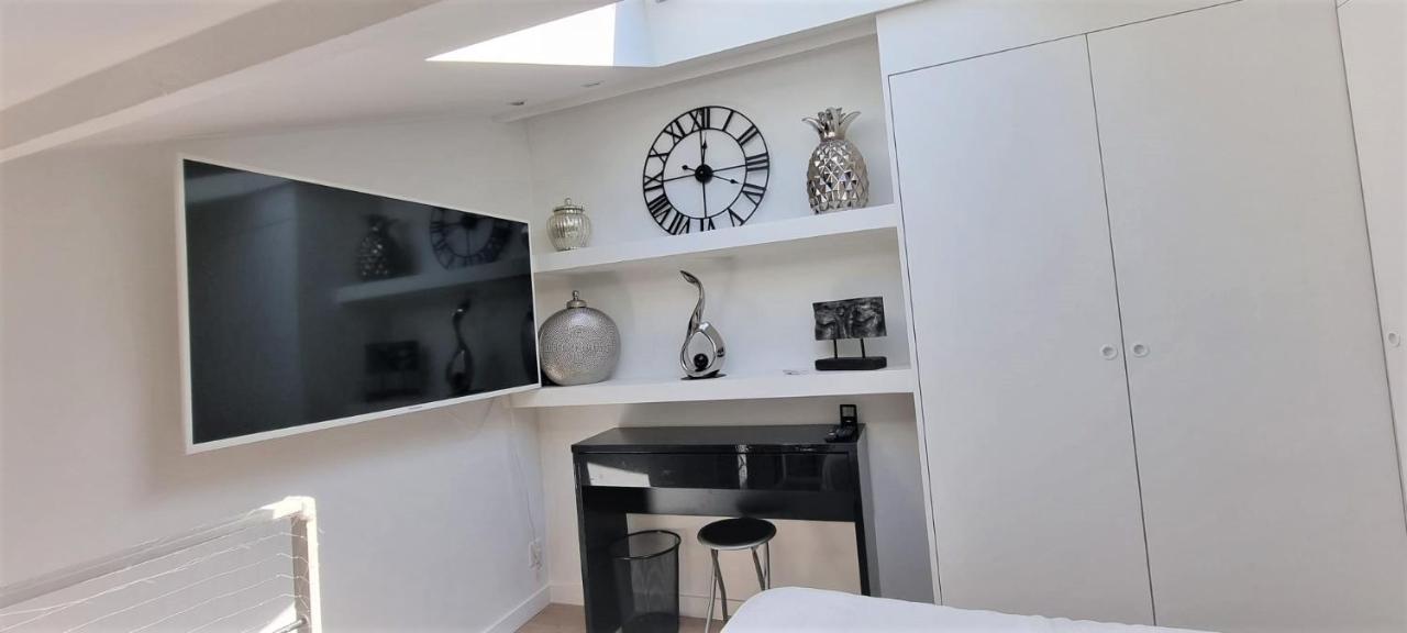 R.d.v. Duplex Center *